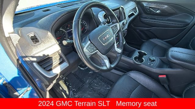 Used 2024 GMC Terrain SLT image 10