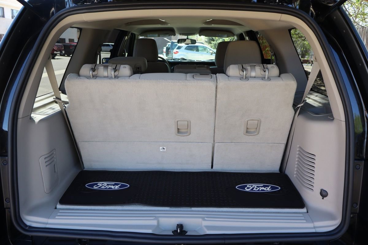 Used 2014 Ford Expedition XLT AWD/4WD image 14