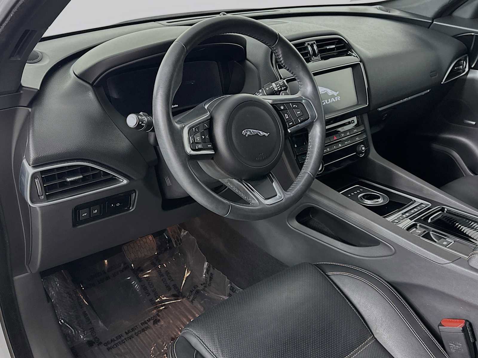 Used 2018 Jaguar F-PACE Prestige AWD/4WD image 4