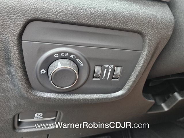 New 2025 Jeep Grand Cherokee L Altitude image 24