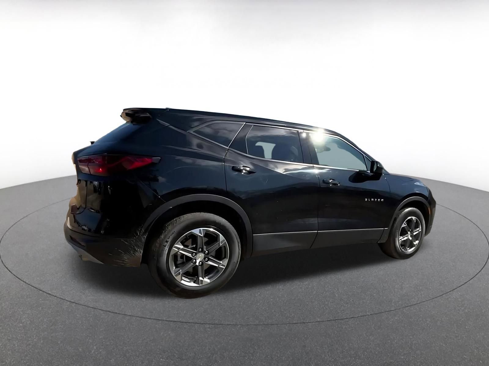 Used 2025 Chevrolet Blazer LT image 15