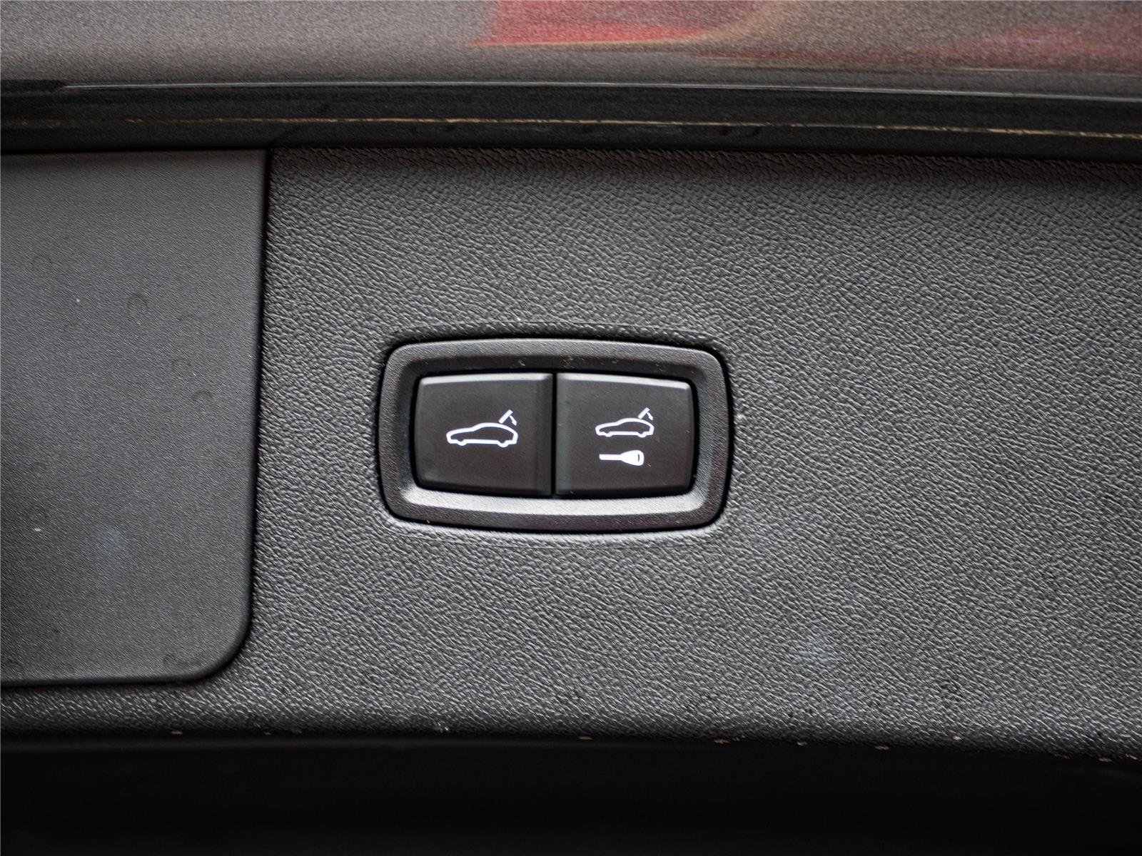 Certified 2023 Porsche Cayenne GTS AWD/4WD image 33