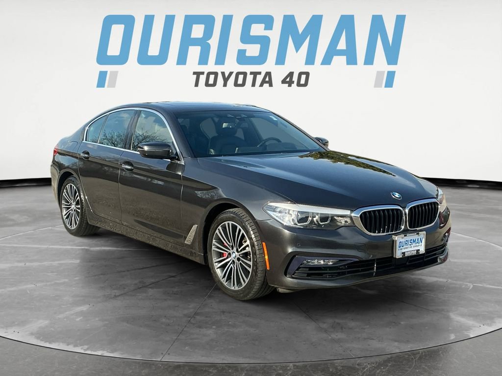 Used 2018 BMW 540i xDrive AWD/4WD image 1