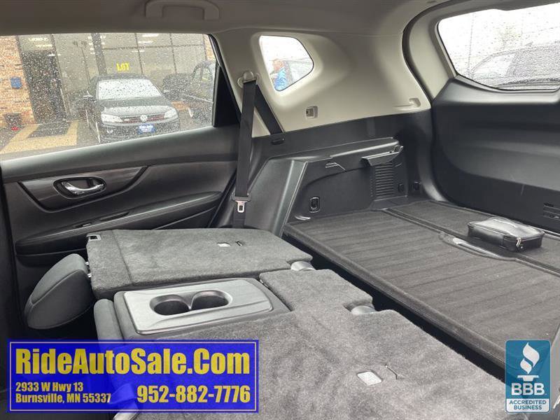 Used 2018 Nissan Rogue S AWD/4WD image 31