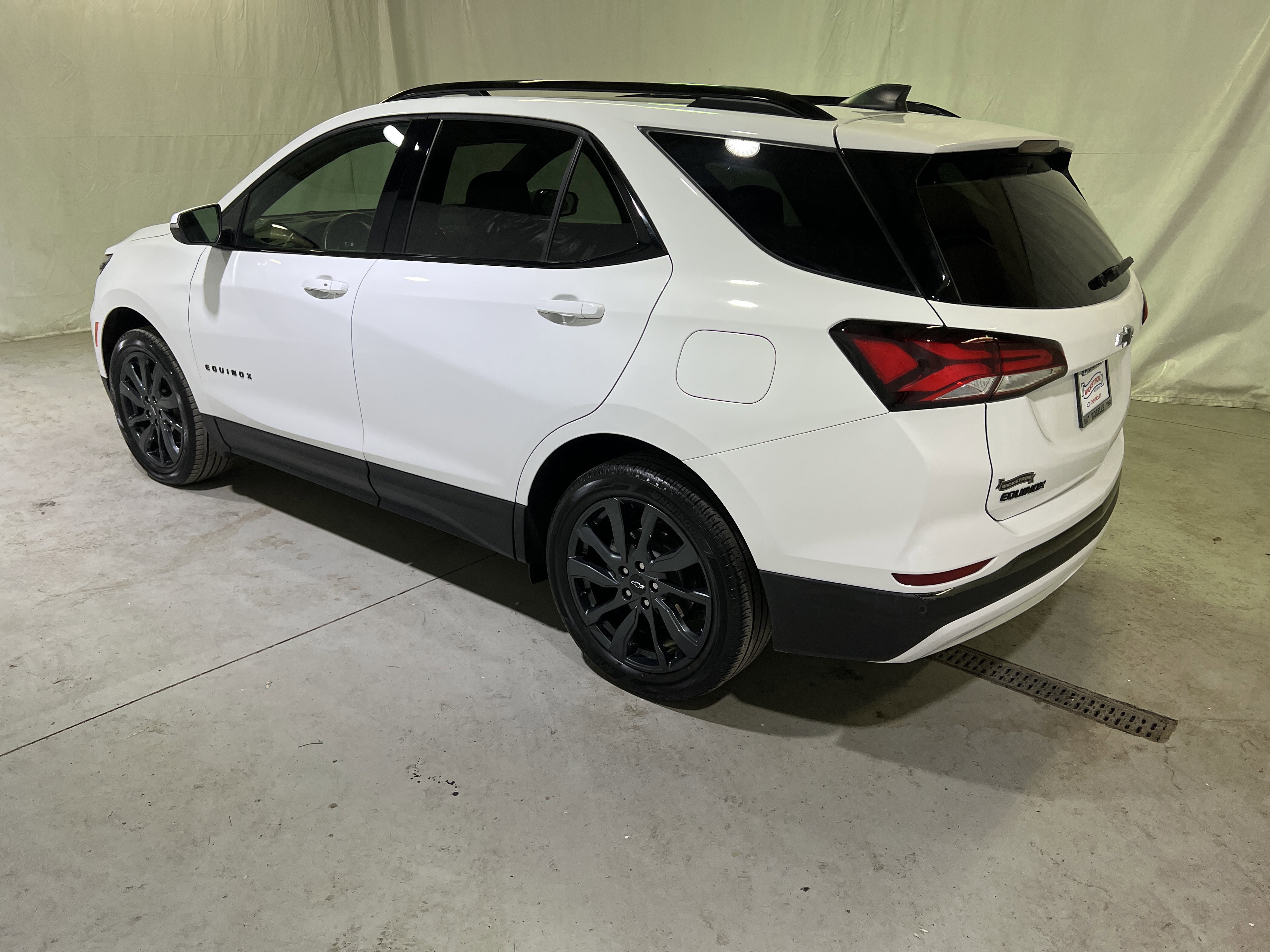 Certified 2022 Chevrolet Equinox RS w/ RS Leather Package image 8