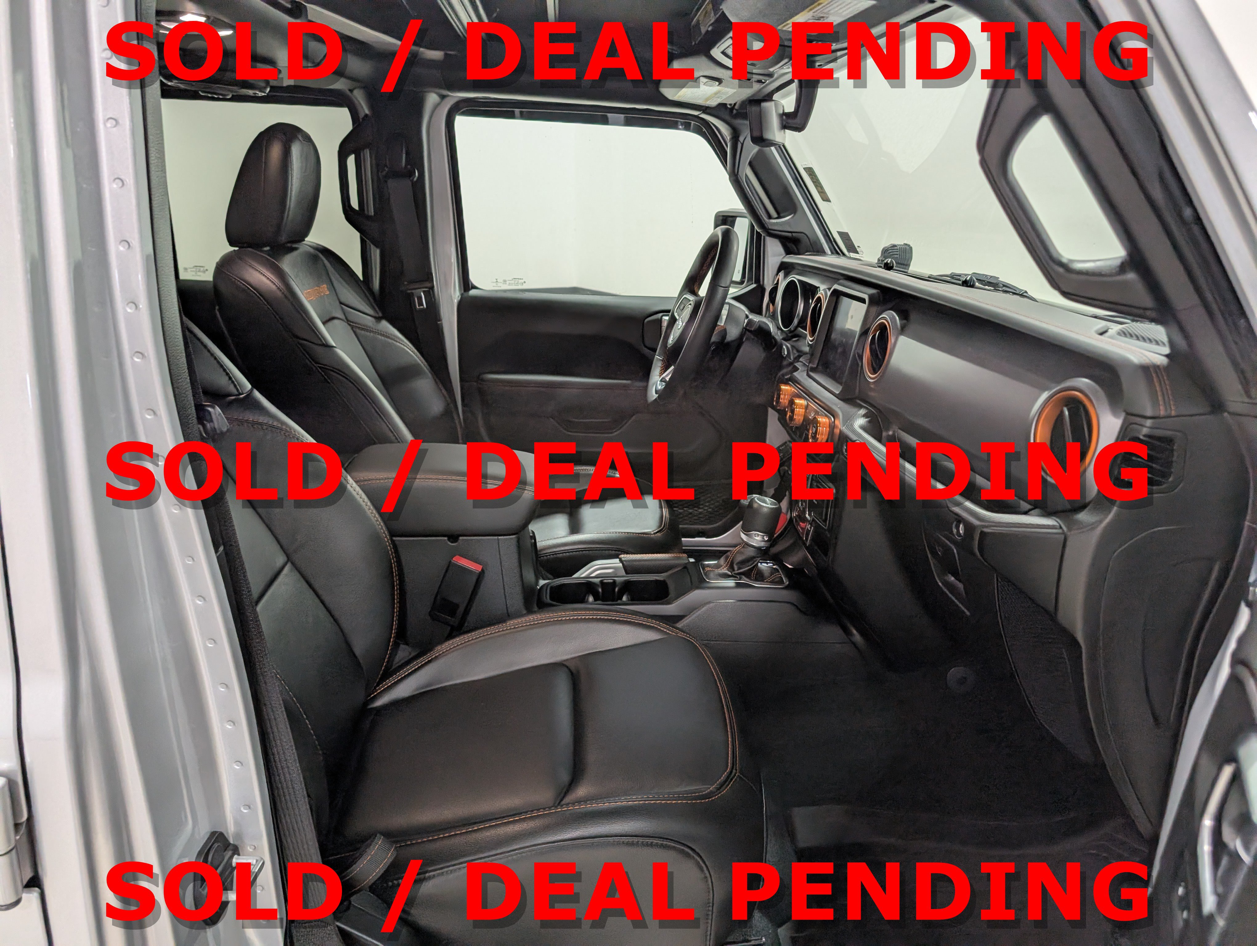 Used 2022 Jeep Gladiator Mojave w/ LED Lighting Group AWD/4WD image 20