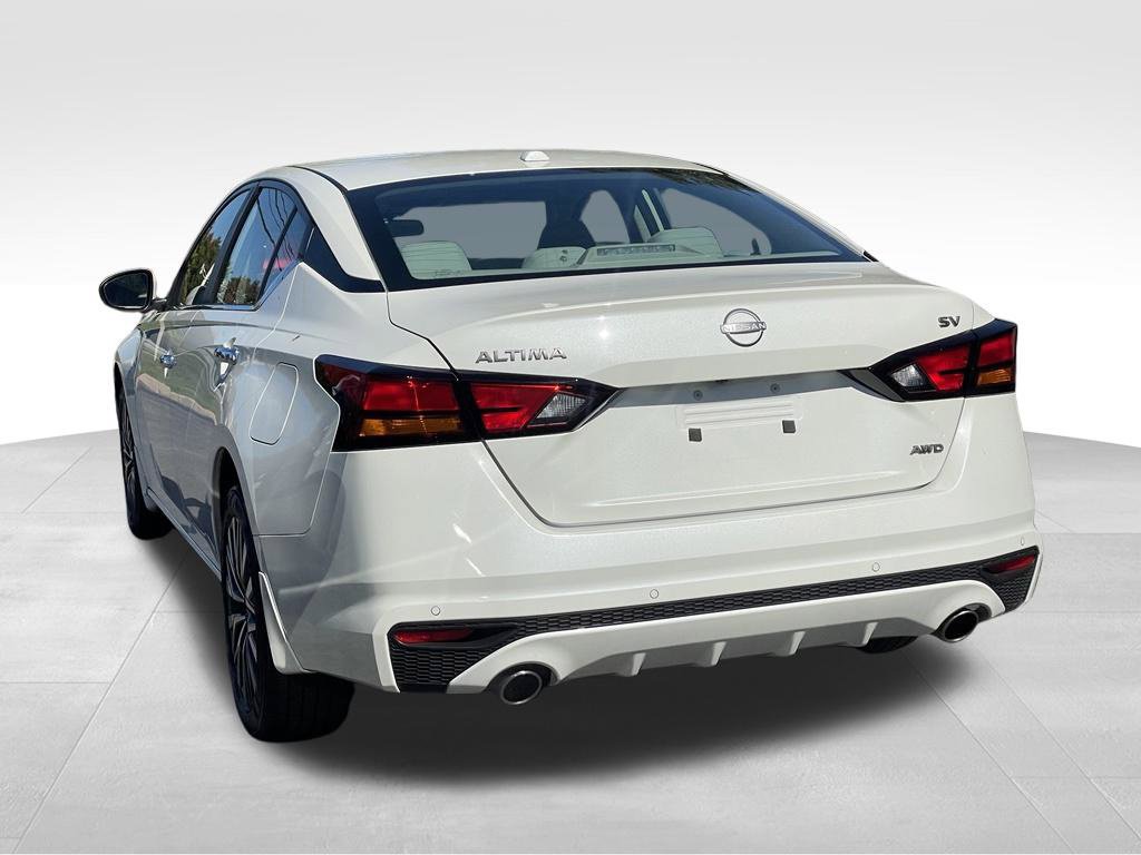 Certified 2024 Nissan Altima 2.5 SV w/ SV Premium Package AWD/4WD image 5