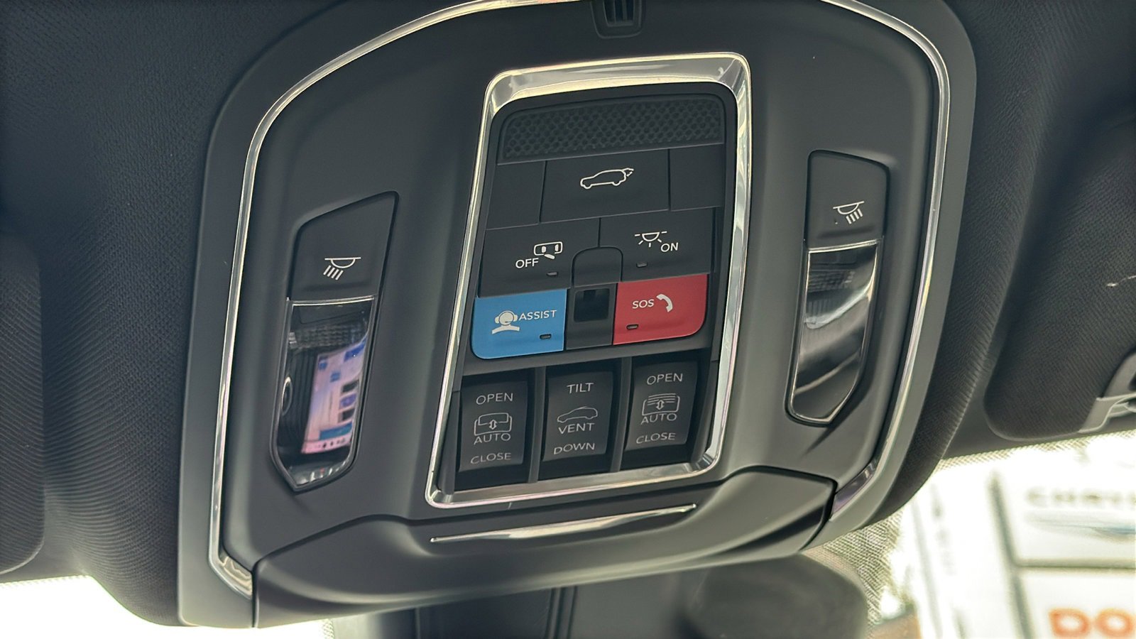 Certified 2025 Jeep Grand Cherokee L Limited w/ Luxury Tech Group II AWD/4WD image 28