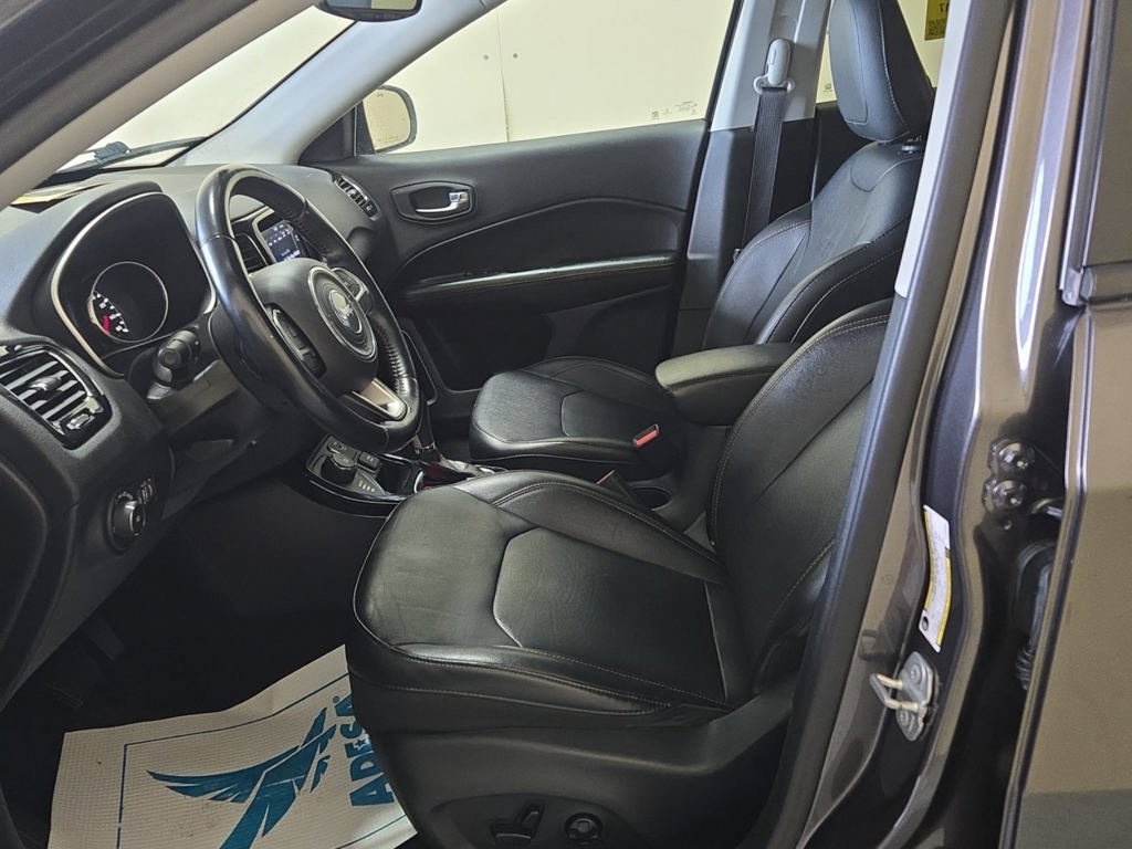 Used 2020 Jeep Compass Limited AWD/4WD image 7