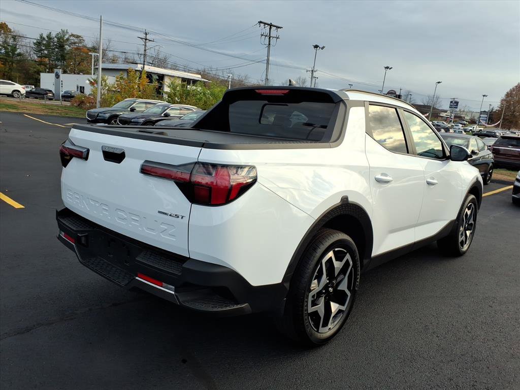 Used 2024 Hyundai Santa Cruz Limited AWD/4WD image 5