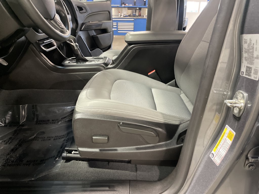 Used 2022 Chevrolet Colorado W/T w/ Custom Special Edition AWD/4WD image 30