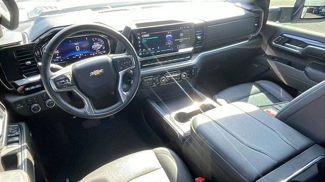Used 2024 Chevrolet Silverado 3500 LTZ w/ LTZ Premium Package AWD/4WD image 17