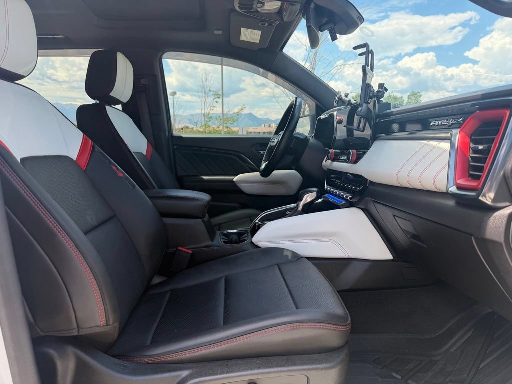 Used 2023 GMC Canyon AT4X AWD/4WD image 30
