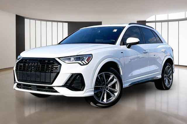 Used 2023 Audi Q3 2.0T Premium Plus w/ Premium Plus Package AWD/4WD image 1