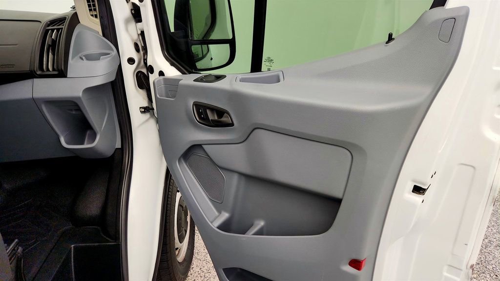 Used 2019 Ford Transit 150 130 Low Roof RWD image 29