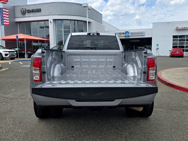 Certified 2024 RAM 3500 Big Horn w/ Sport Appearance Package AWD/4WD image 27