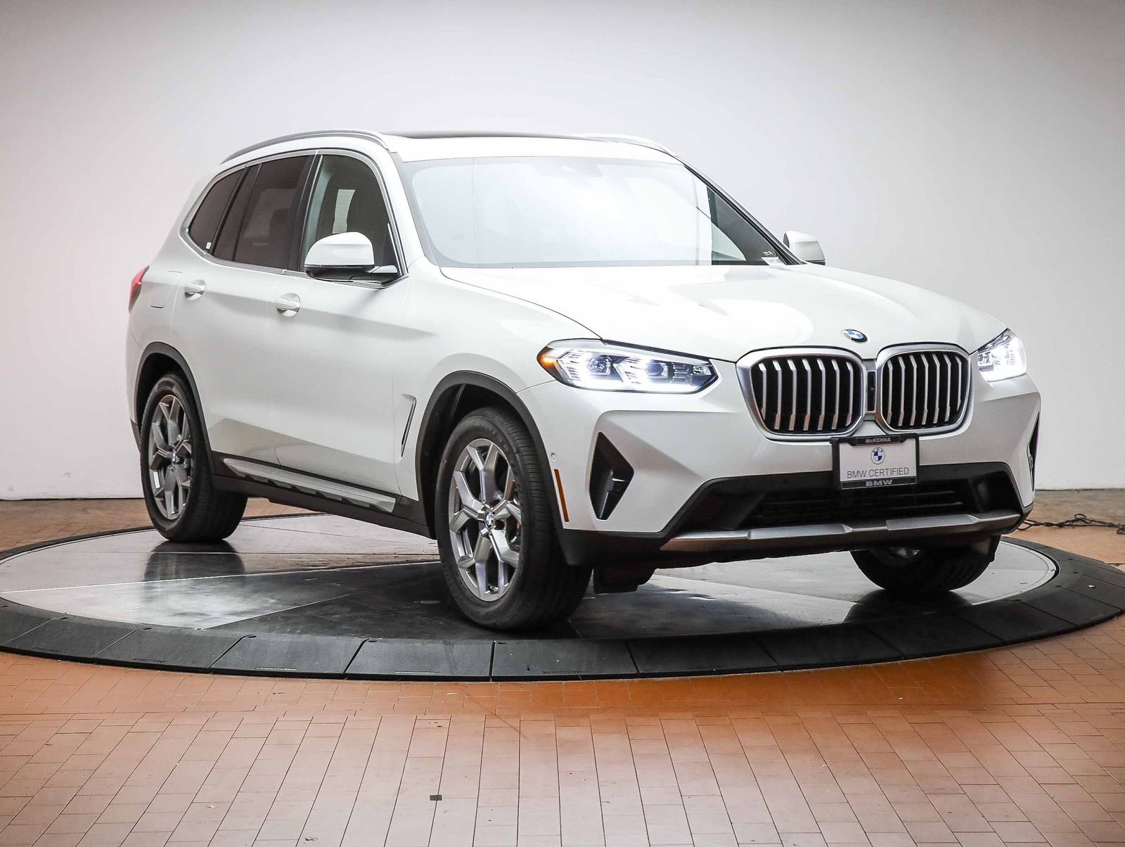Used 2023 BMW X3 sDrive30i w/ Convenience Package RWD image 6