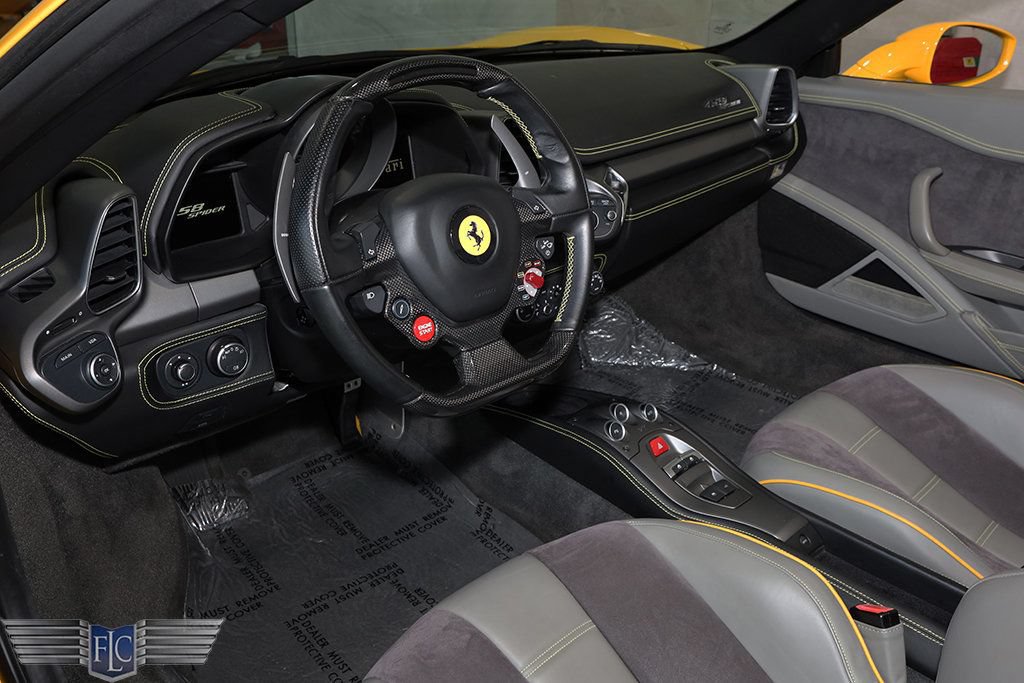 Used 2015 Ferrari 458 Spider RWD image 22