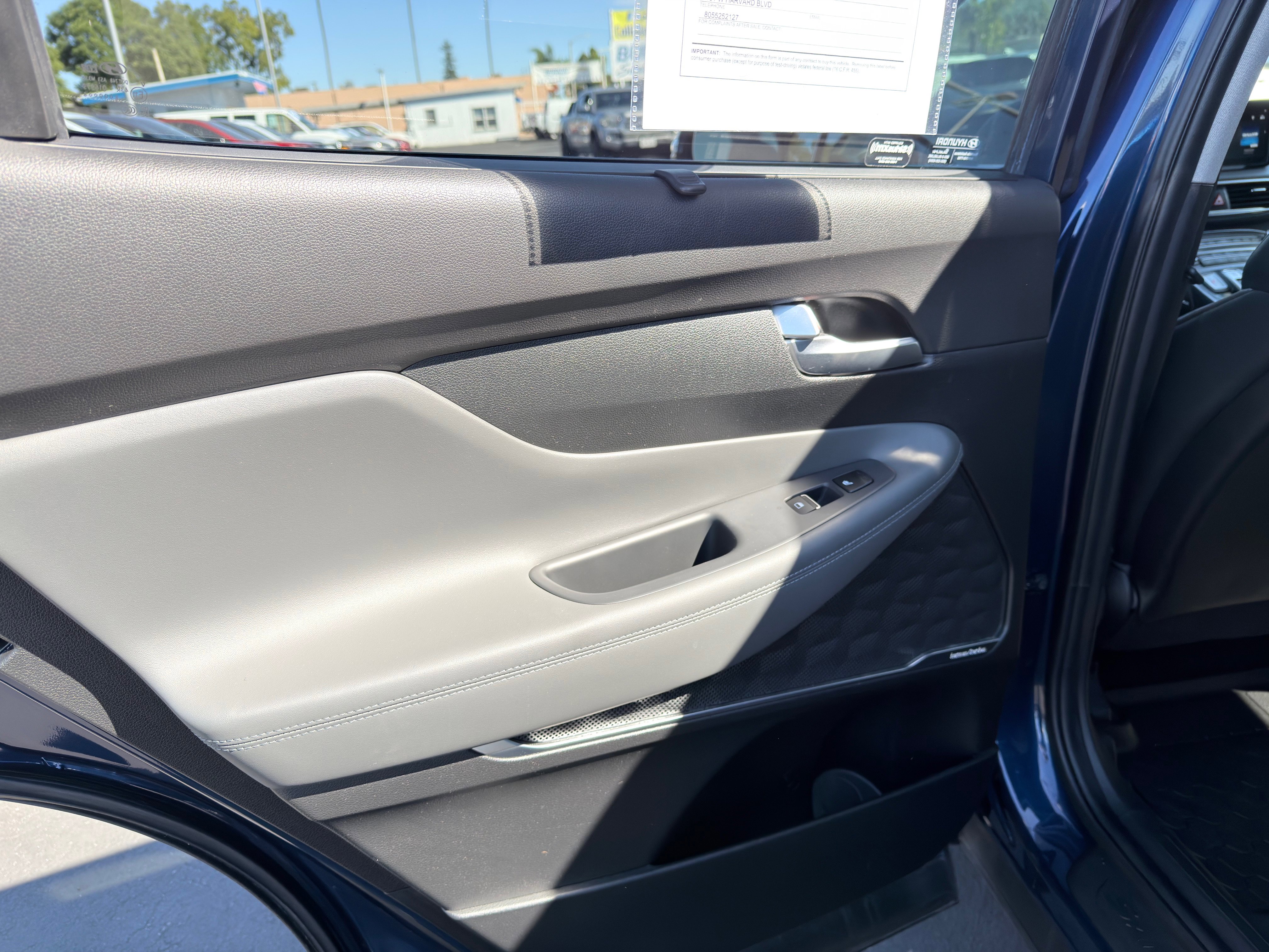 Used 2023 Hyundai Santa Fe Limited image 17