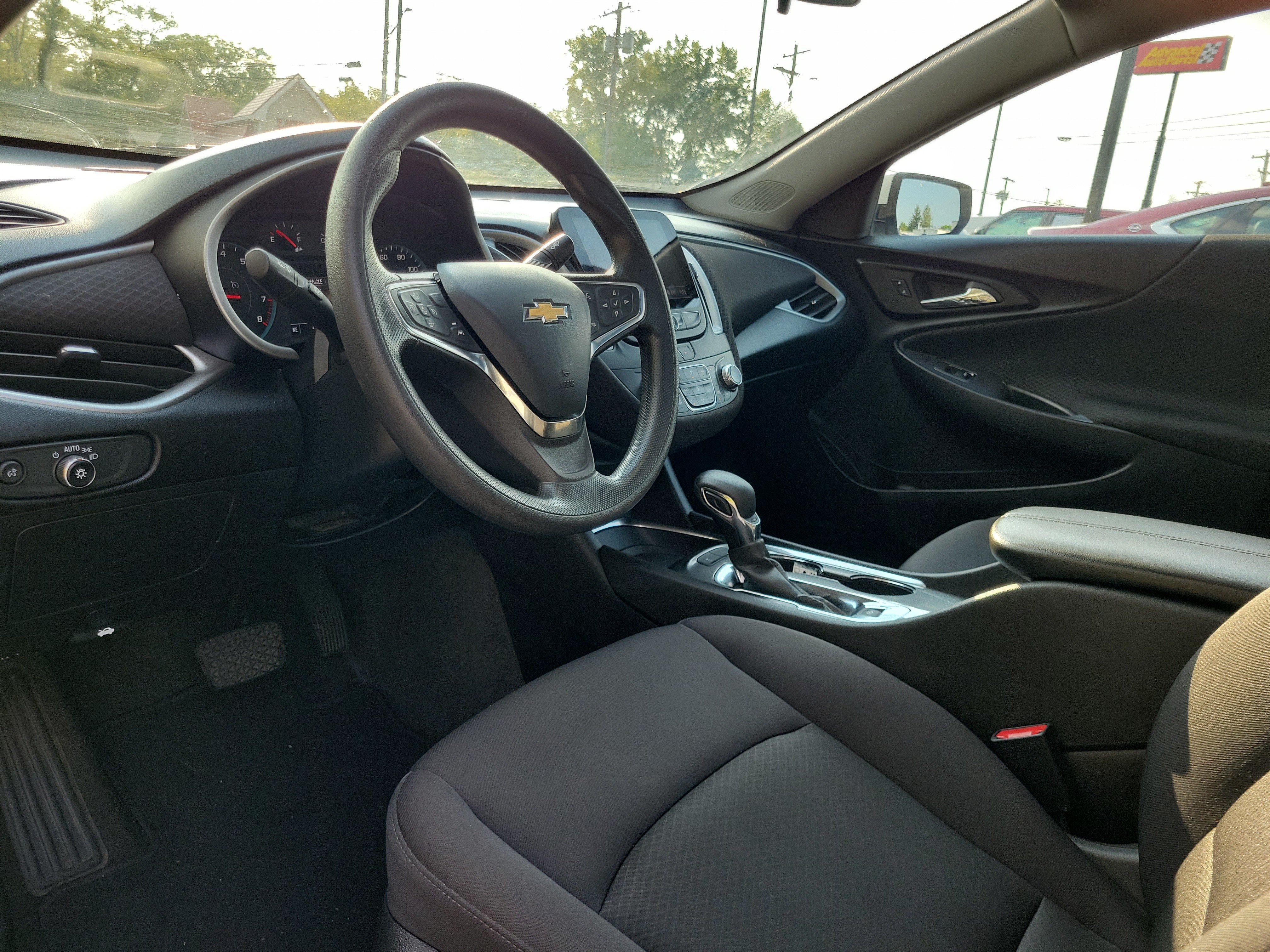 Used 2024 Chevrolet Malibu LT FWD image 19