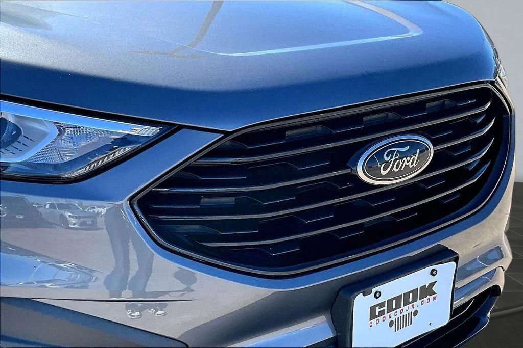 Used 2022 Ford Edge SE w/ Black Appearance Package image 28