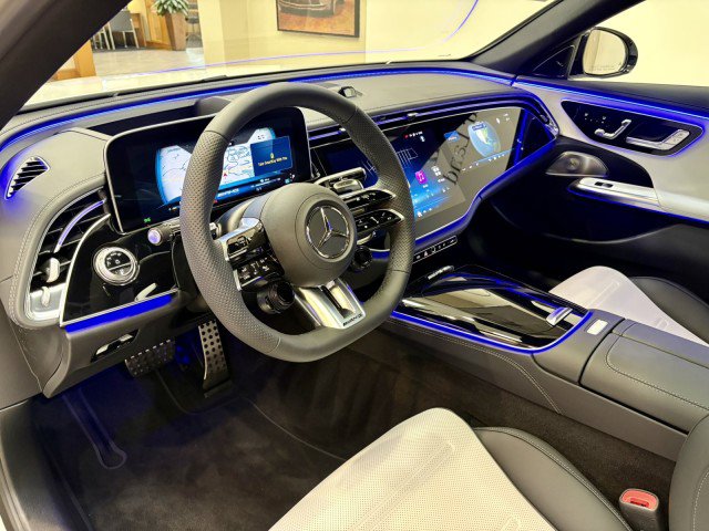 New 2026 Mercedes-Benz E 53 AMG e 4MATIC Sedan image 14