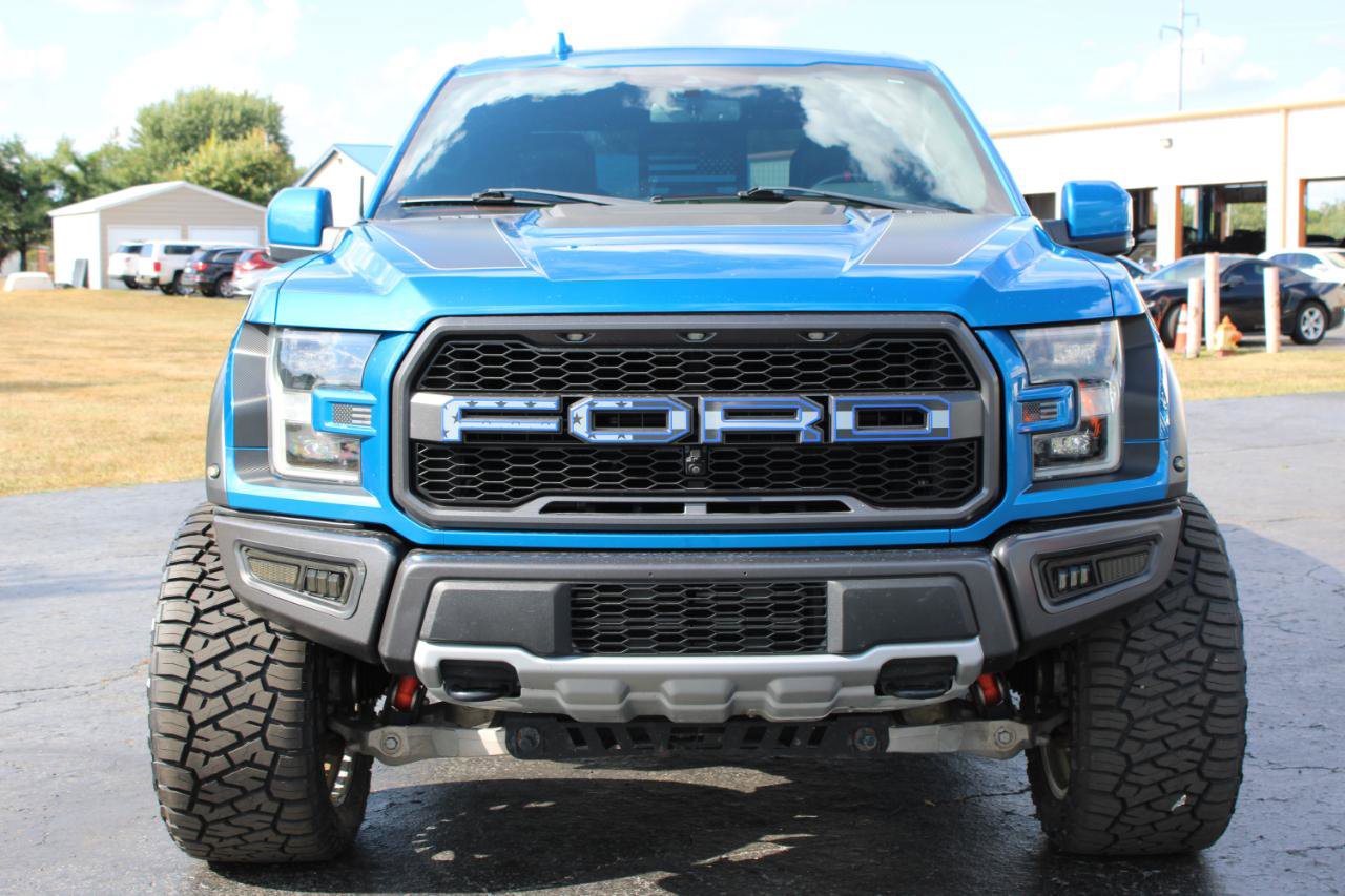 Used 2019 Ford F150 Raptor w/ Equipment Group 802A Luxury image 2
