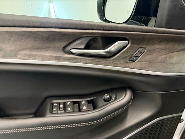 New 2026 Jeep Grand Cherokee Limited image 15