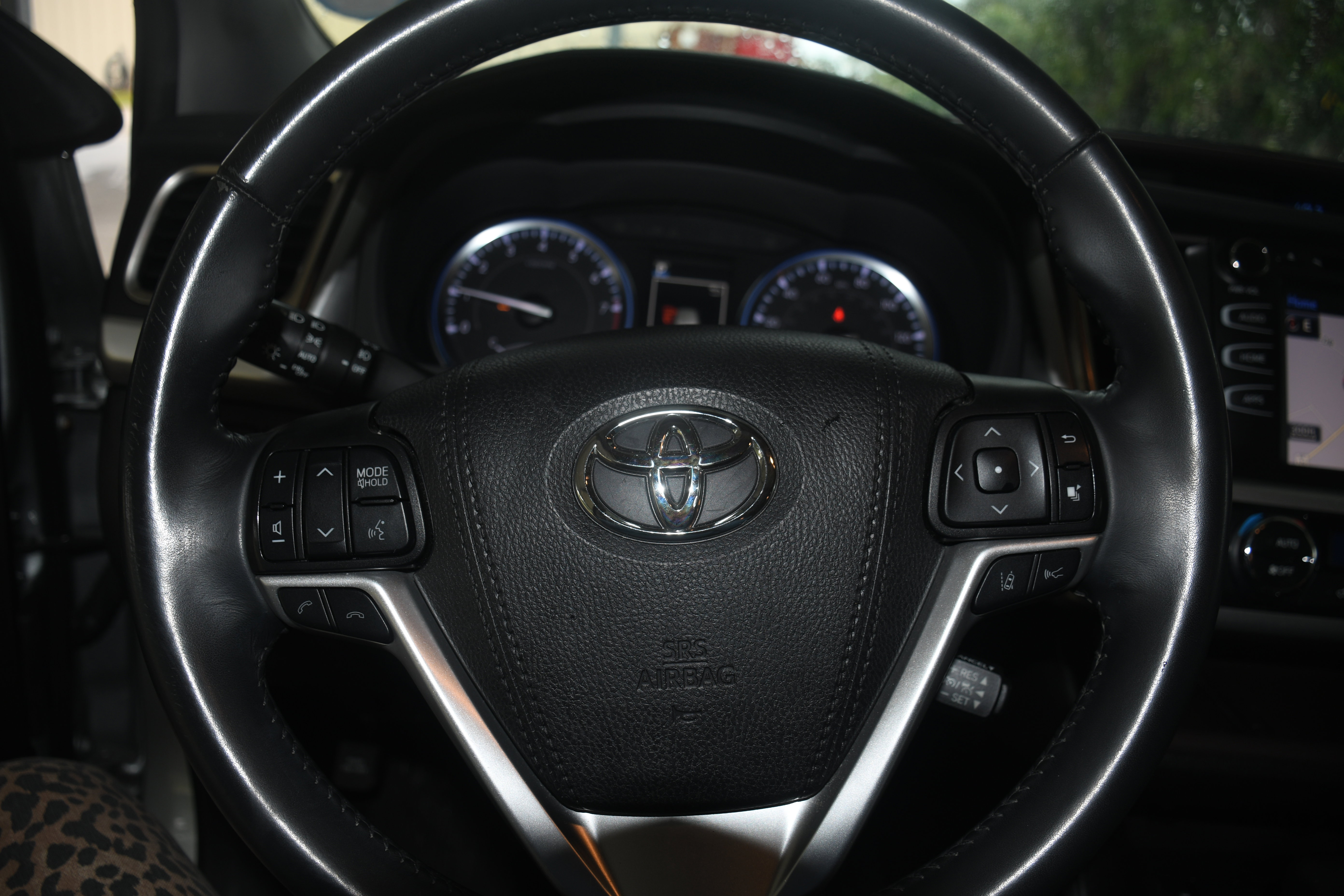 Used 2019 Toyota Highlander XLE image 13