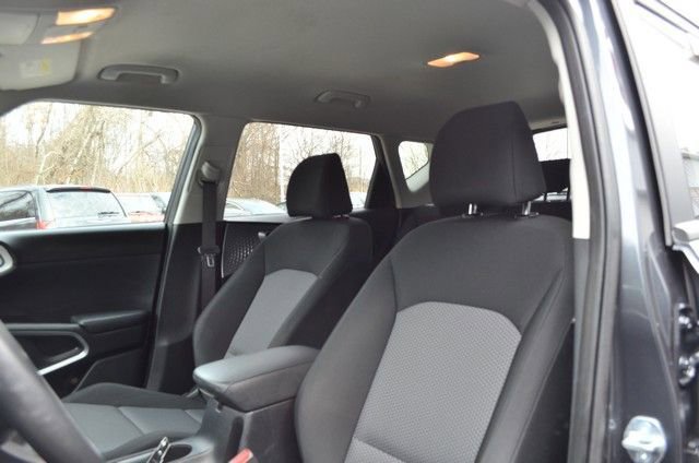 Used 2023 Kia Soul LX w/ LX Technology Package image 18