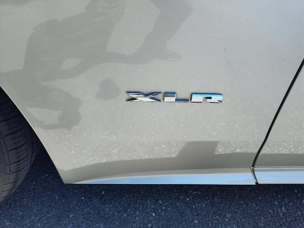 Used 2006 Cadillac XLR RWD image 11