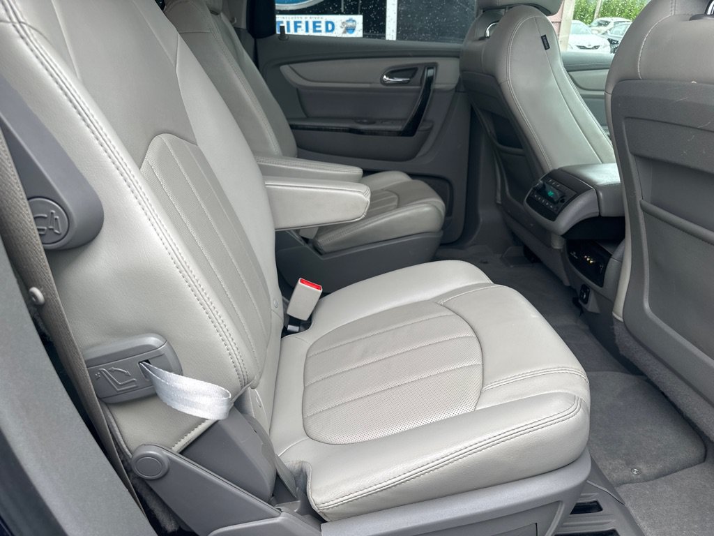Used 2016 Chevrolet Traverse LTZ FWD image 16