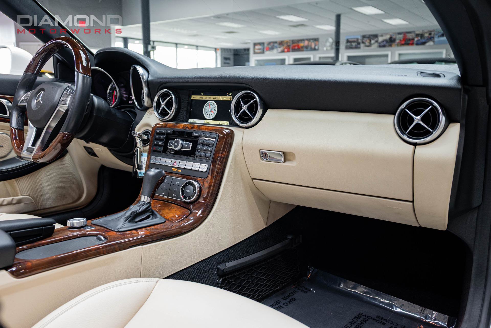 Used 2012 Mercedes-Benz SLK 350 image 96
