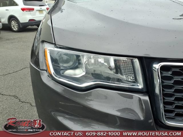 Used 2019 Jeep Grand Cherokee Laredo AWD/4WD image 10