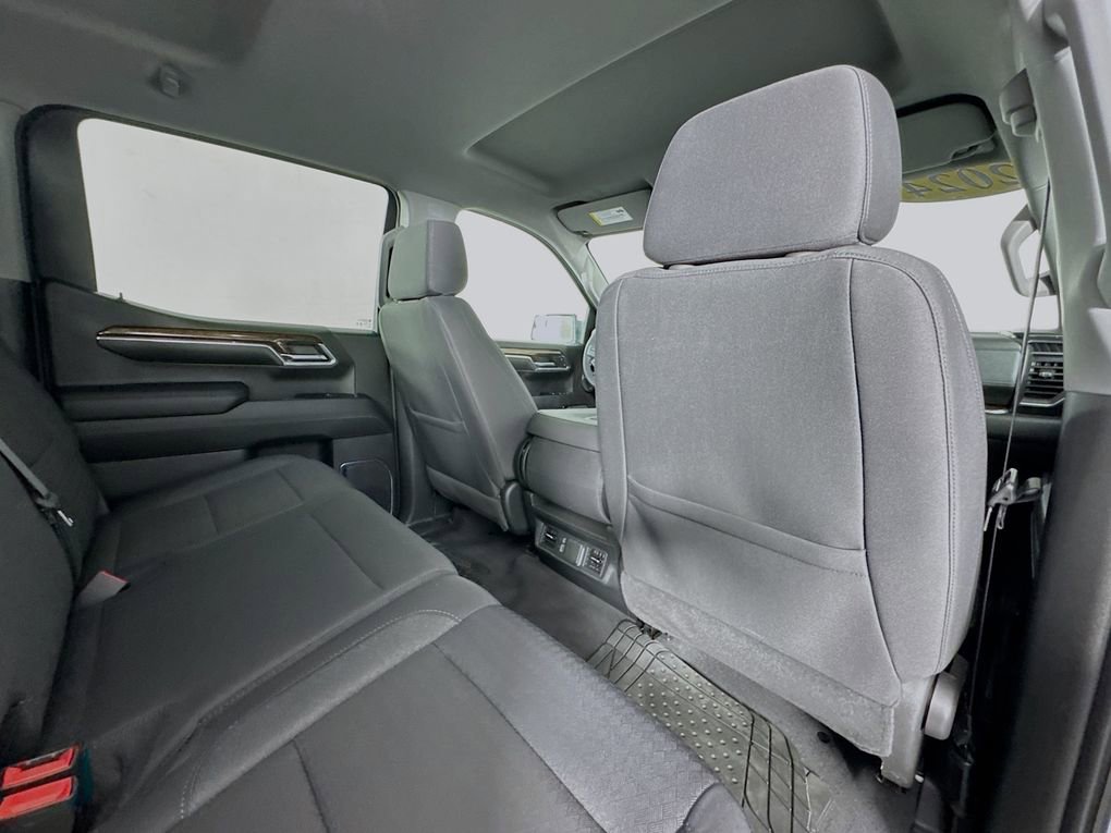Used 2024 GMC Sierra 1500 SLE image 27