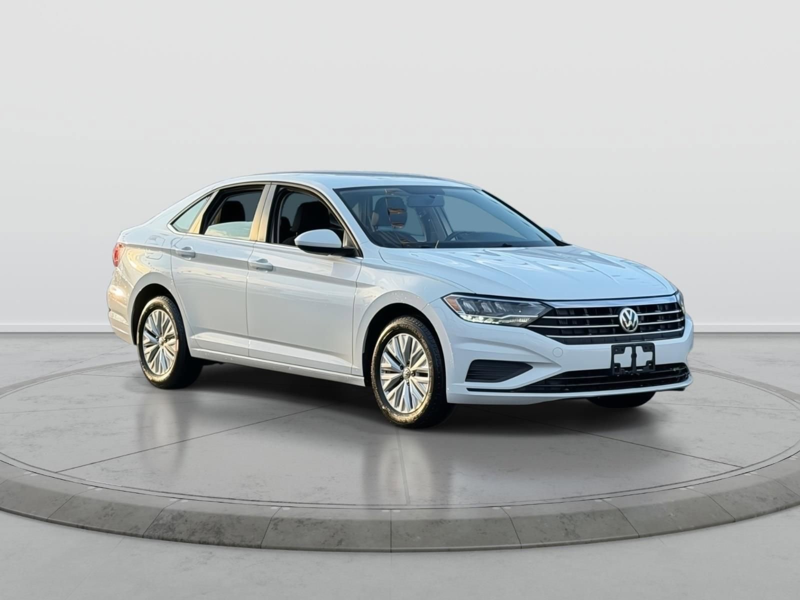 Used 2019 Volkswagen Jetta S image 1