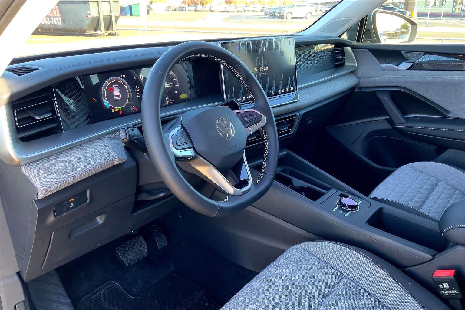 Used 2026 Volkswagen Tiguan S FWD image 8