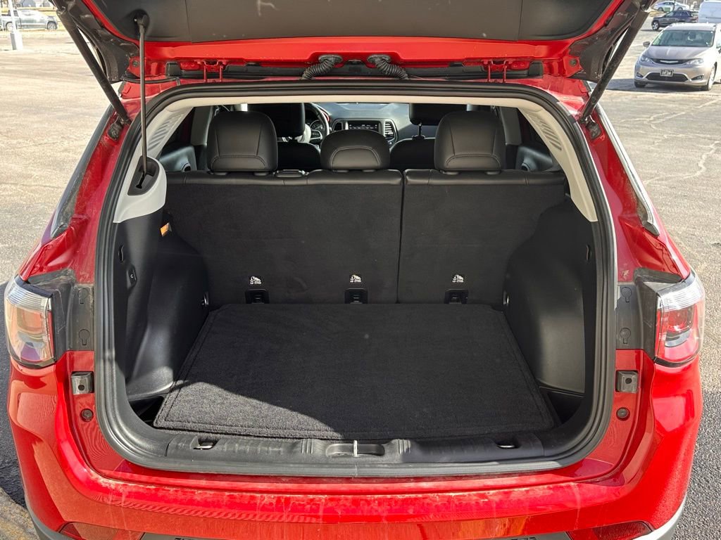 Used 2020 Jeep Compass Trailhawk w/ Cold Weather Group image 16