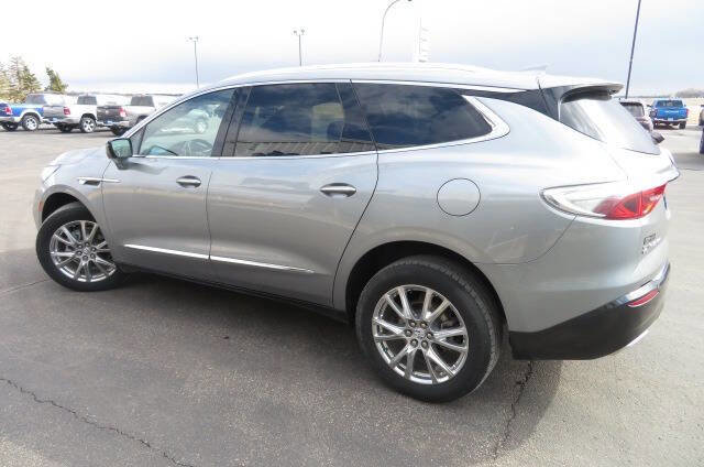 Used 2023 Buick Enclave Premium w/ Experience Buick Package image 7