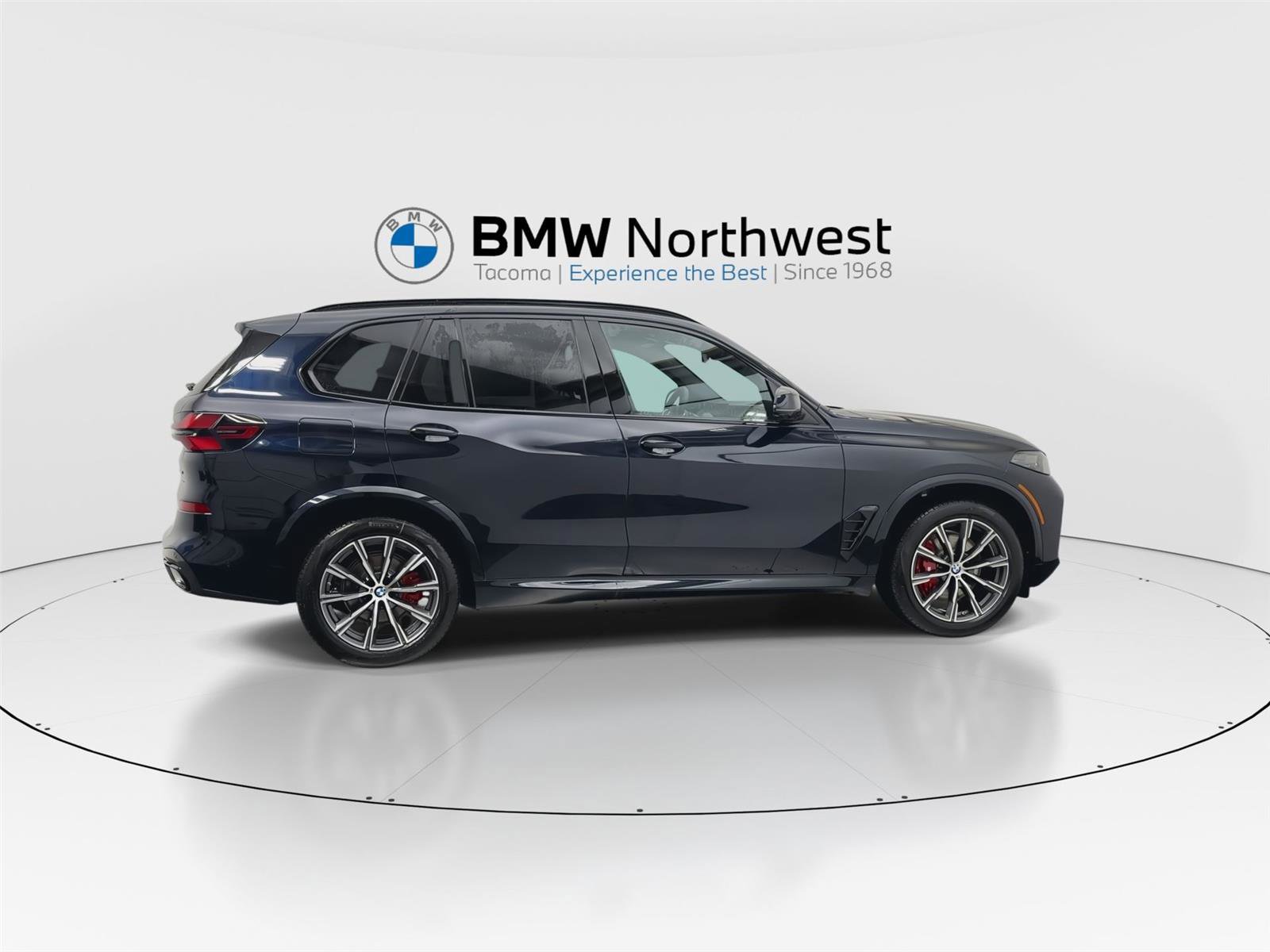 New 2026 BMW X5 xDrive40i w/ M Sport Package image 4