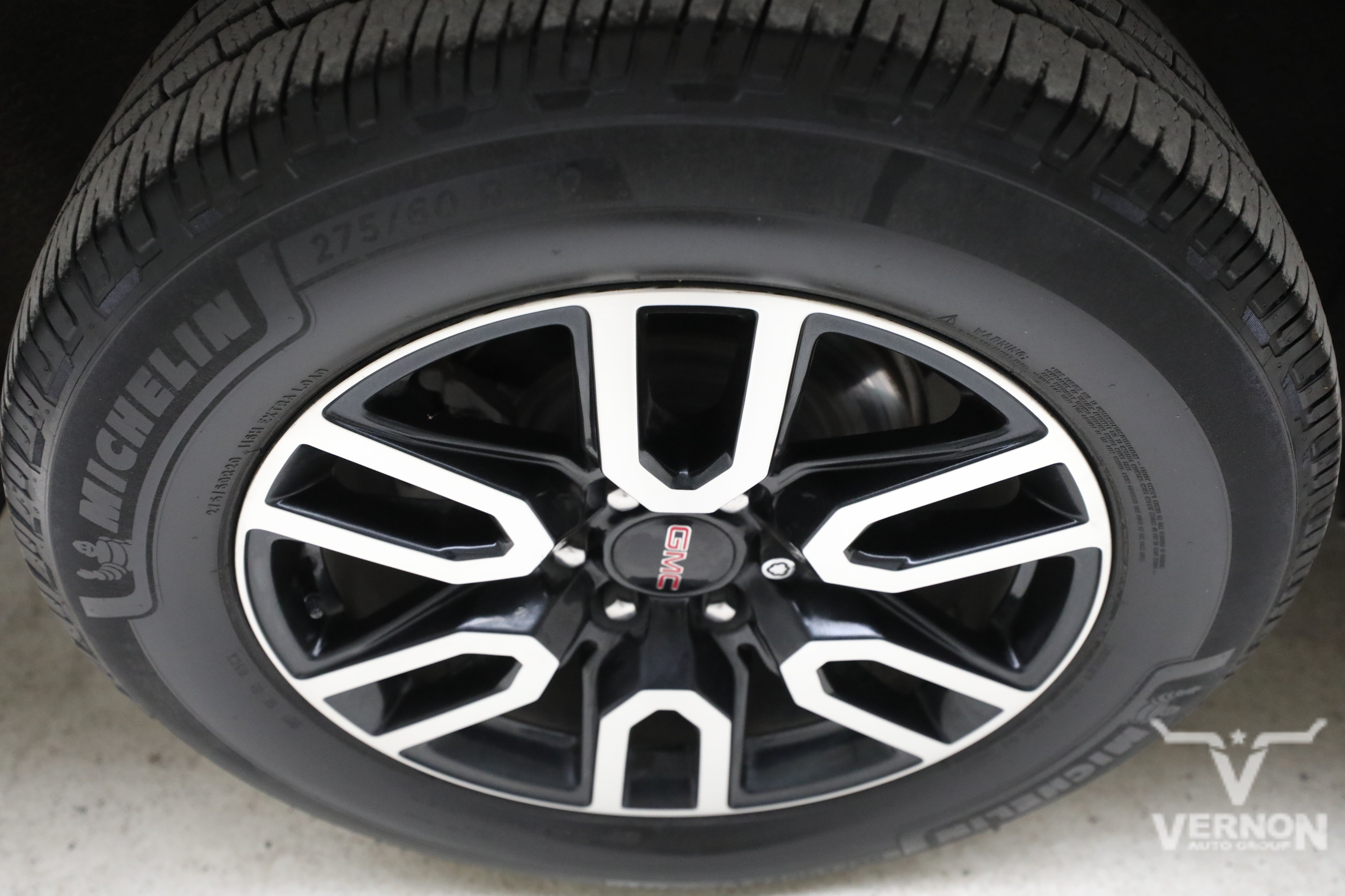 Used 2022 GMC Yukon XL AT4 AWD/4WD image 36