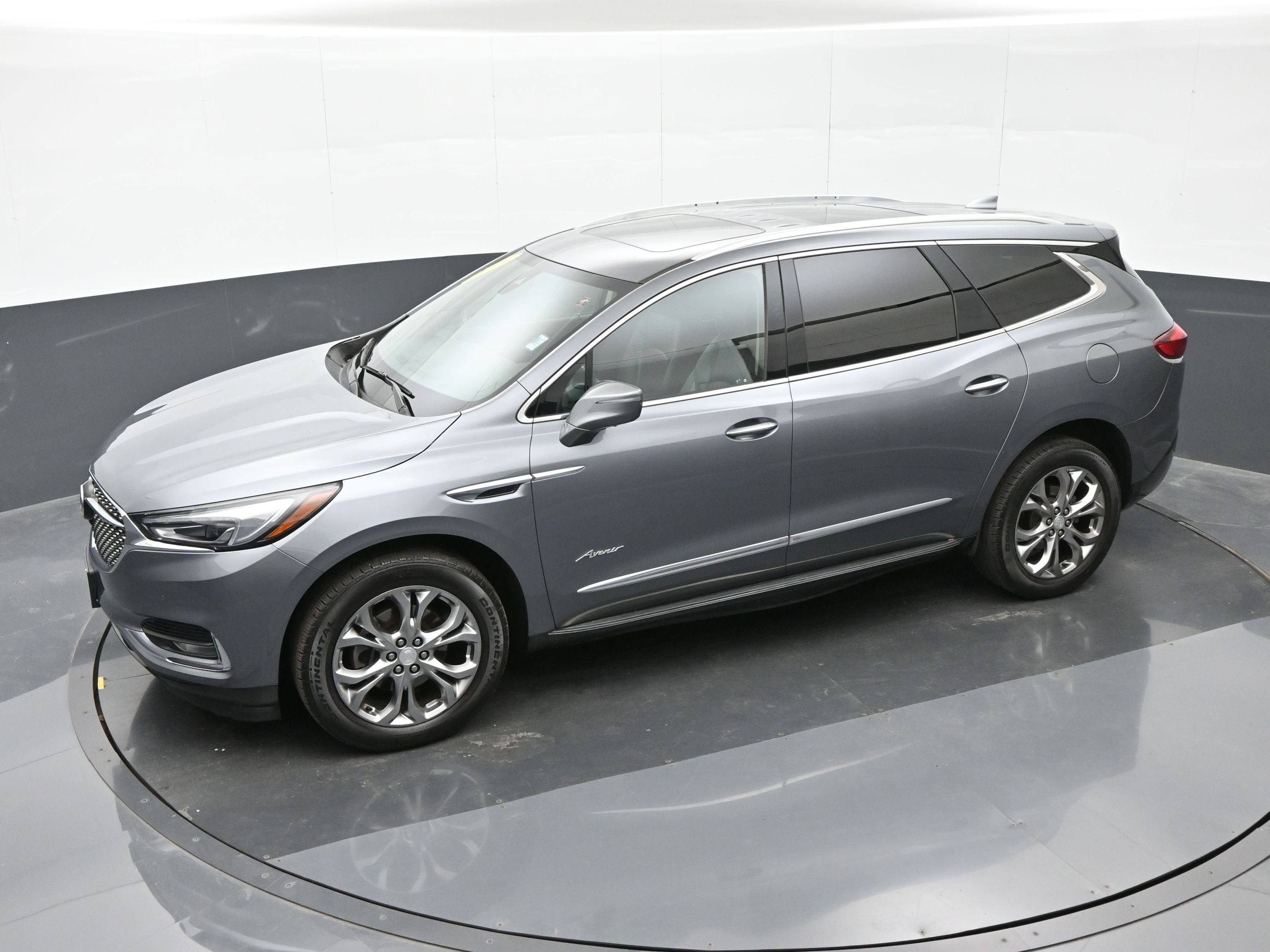 Used 2019 Buick Enclave Avenir w/ Avenir Technology Package image 34