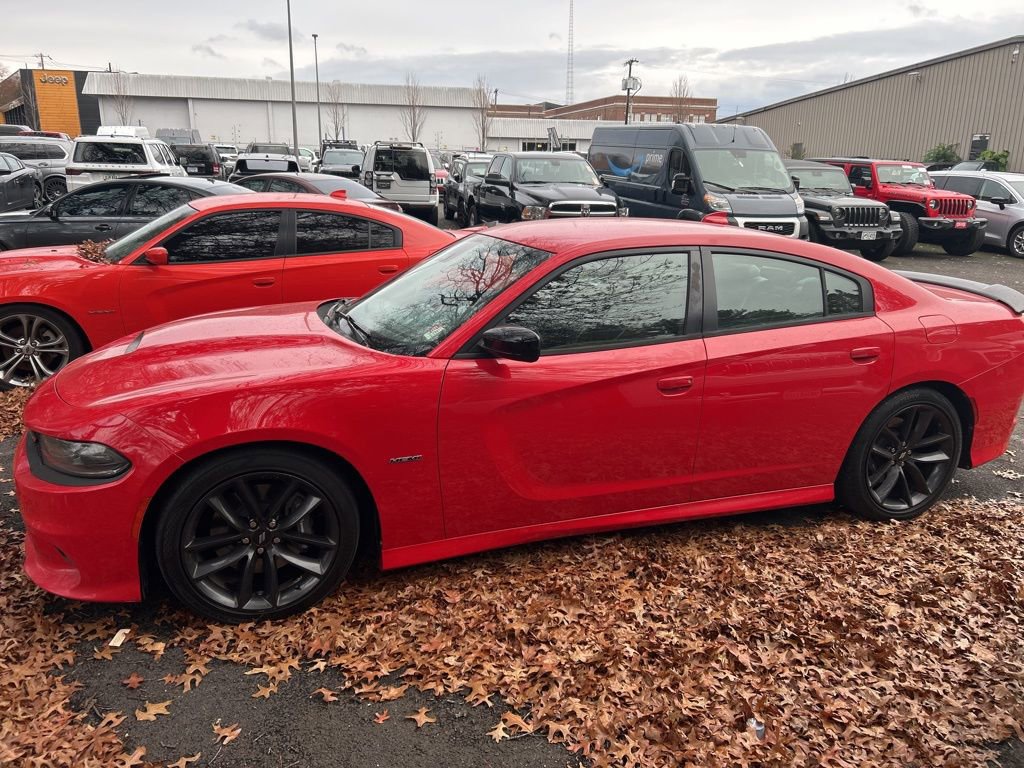 Used 2019 Dodge Charger R/T w/ Plus Group image 3