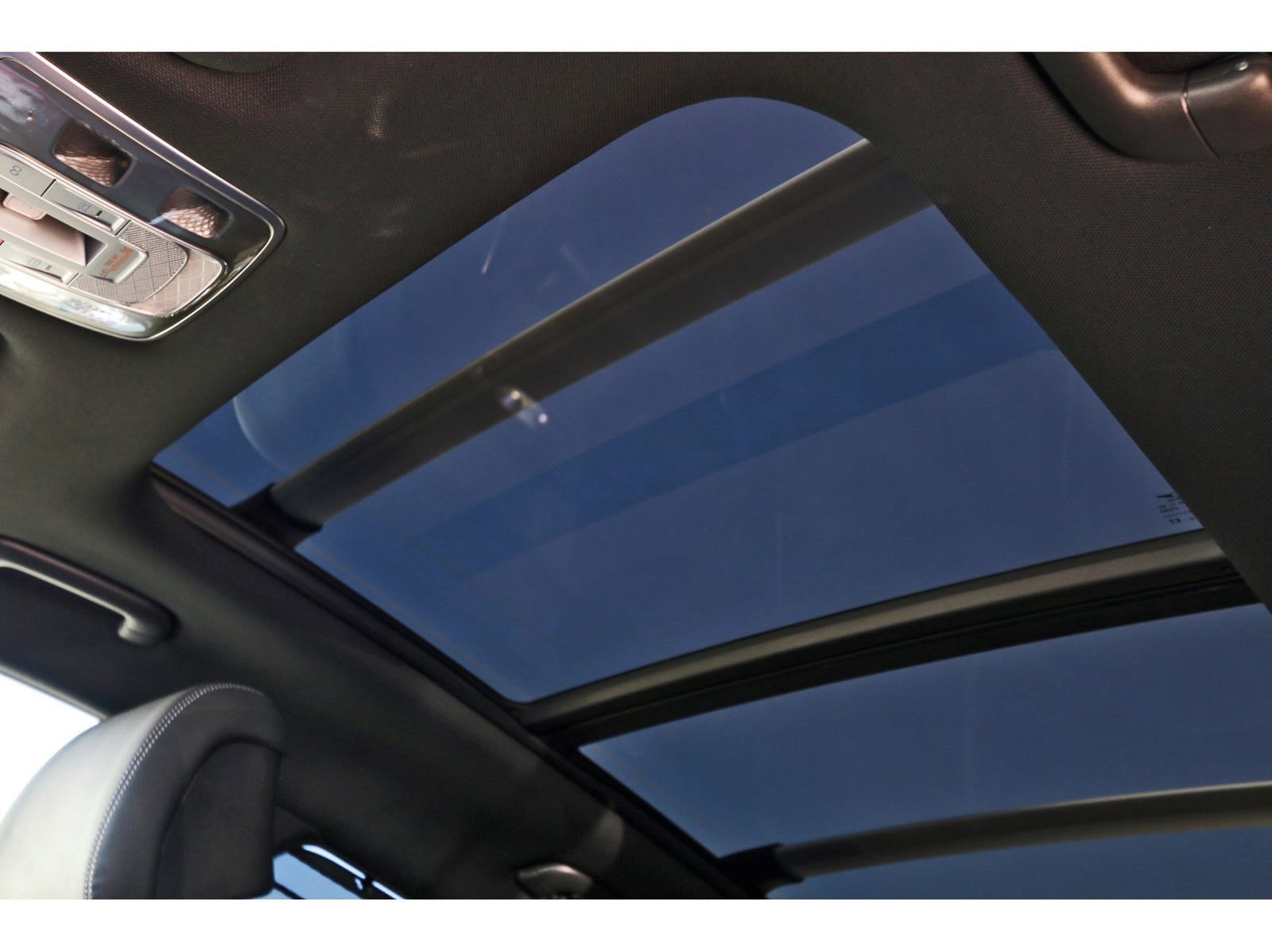 Used 2025 Genesis GV70 2.5T Sport Prestige w/ Sport Prestige Package image 30