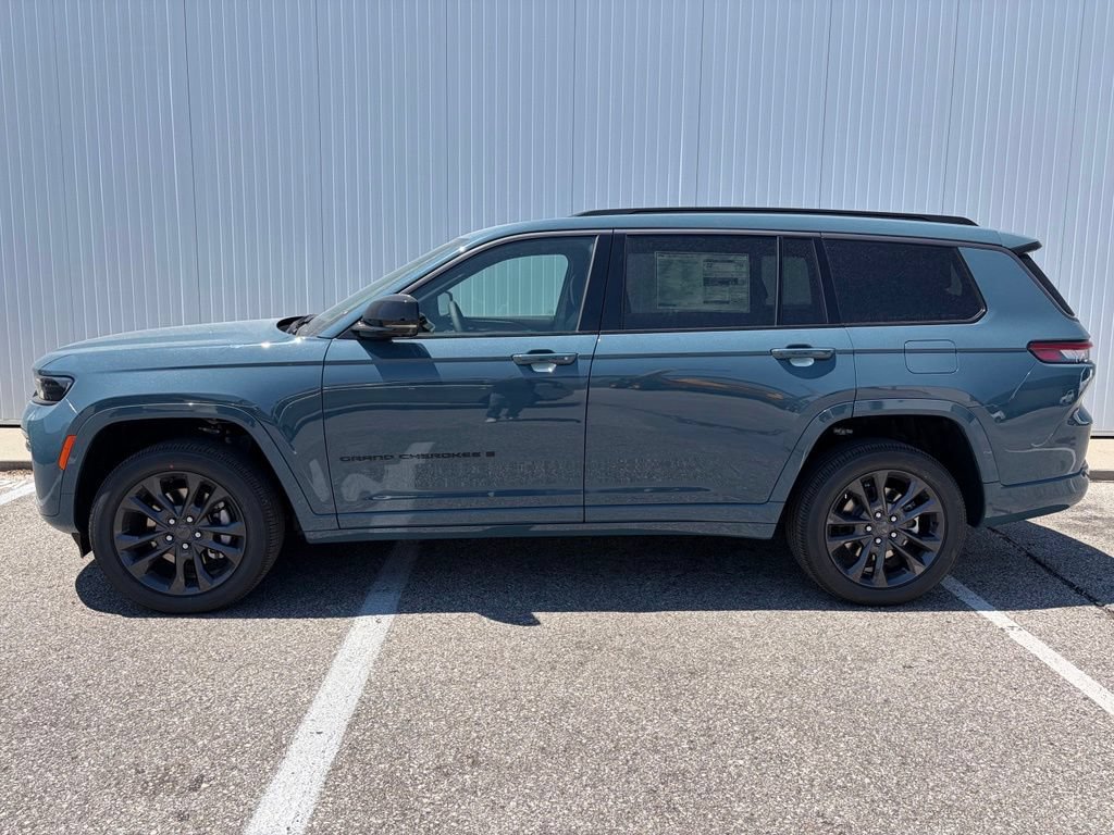 New 2026 Jeep Grand Cherokee L Limited AWD/4WD image 3