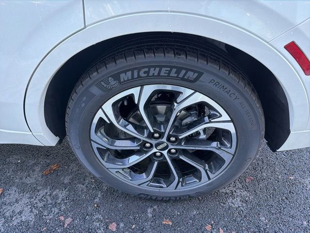 New 2026 Lincoln Nautilus Reserve image 6