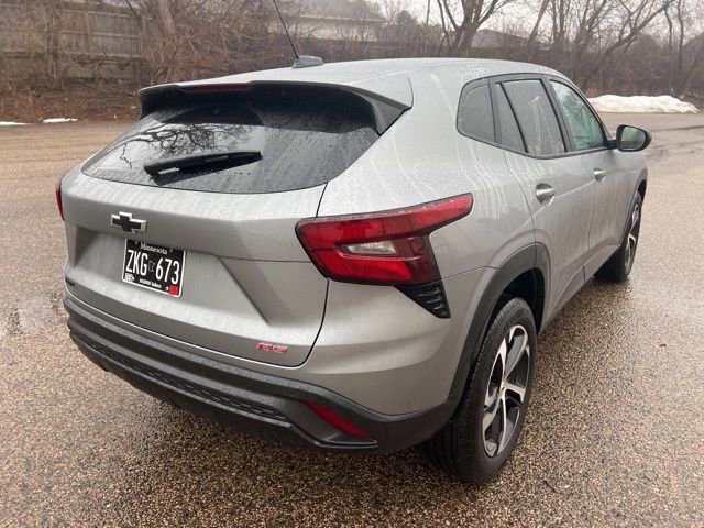 Used 2024 Chevrolet Trax RS w/ Driver Confidence Package image 7