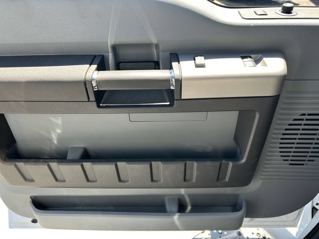 New 2027 Ford F650 2WD Regular Cab Super Duty image 16