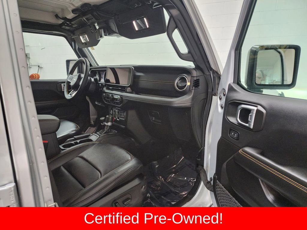 Certified 2024 Jeep Wrangler Unlimited Sahara w/ Technology Group AWD/4WD image 31