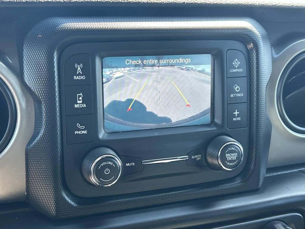 Used 2018 Jeep Wrangler Unlimited Sport S image 25